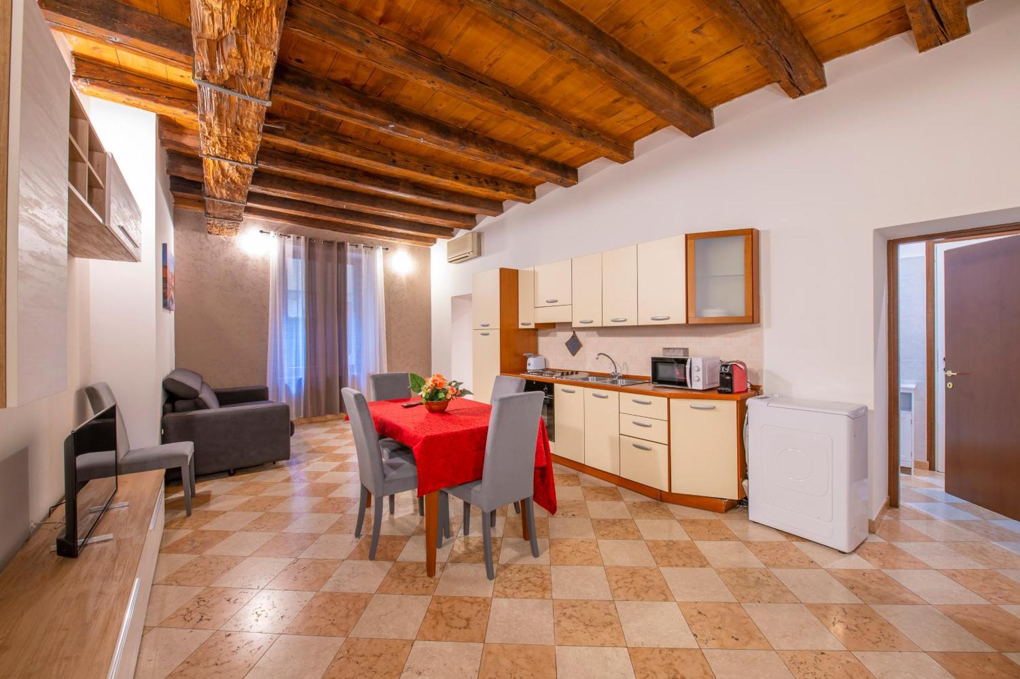 Palace Home Mazzini Verona Center 1 Exterior photo