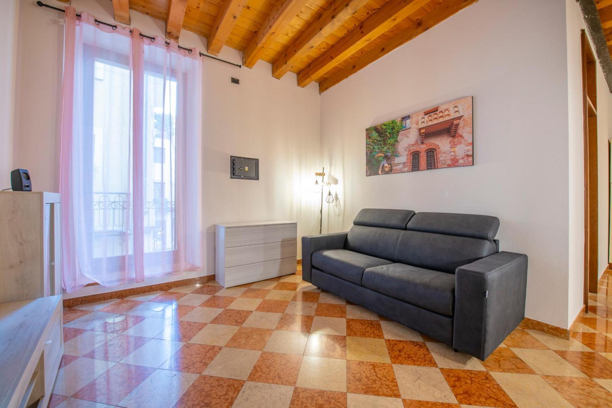 Palace Home Mazzini Verona Center 1 Exterior photo